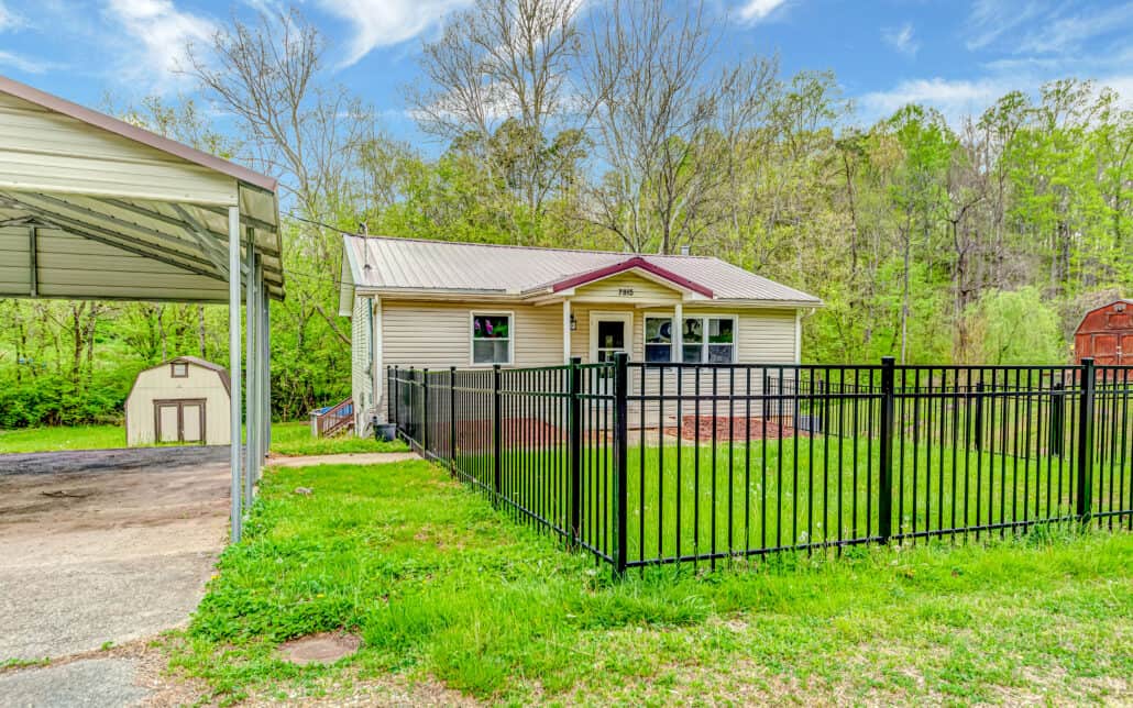 7815 Rollen Rd Knoxville, TN 37920 - Photo 3