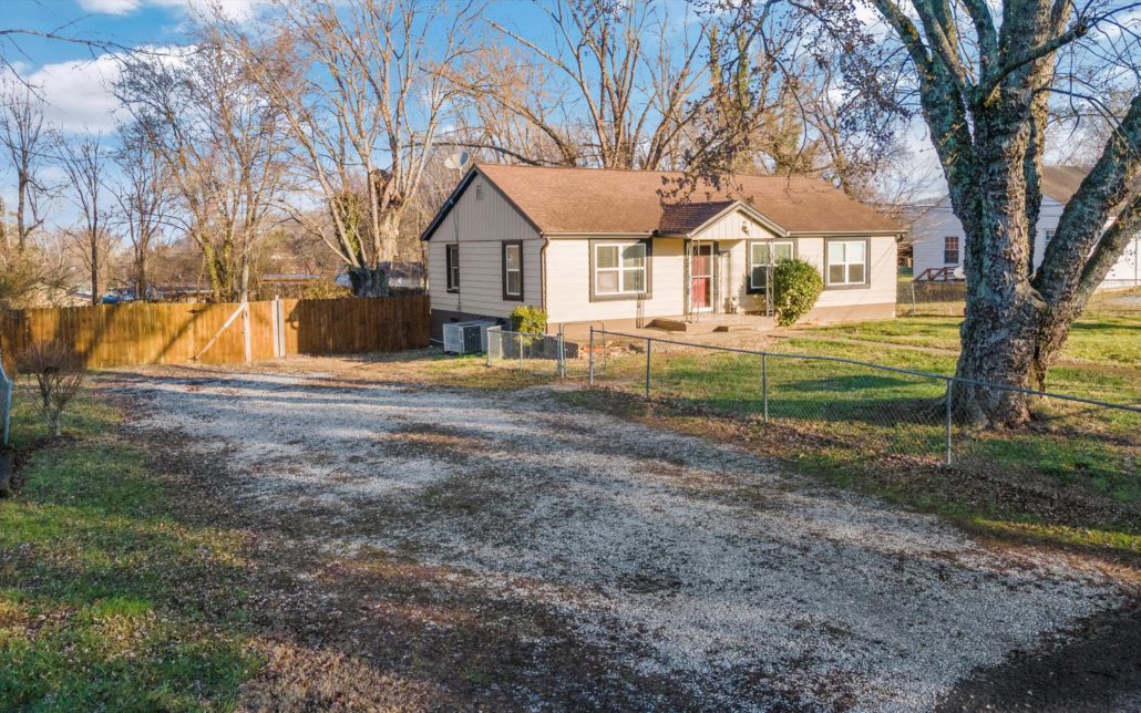 2317 Adair Ave, Knoxville, TN 37917 - Photo 2