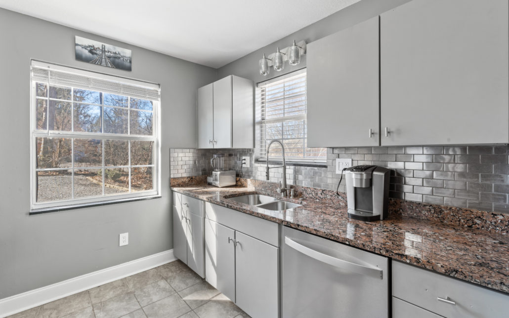 306 SW Kingston Court, Knoxville, TN 37919 - Photo 13