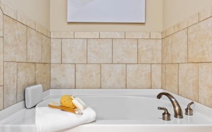 445 W Blount Ave - Photo 20