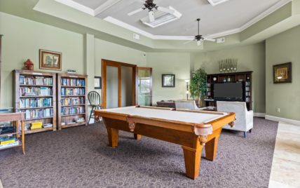 445 W Blount Ave - Photo 29