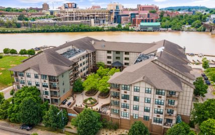 445 W Blount Ave - Photo 33