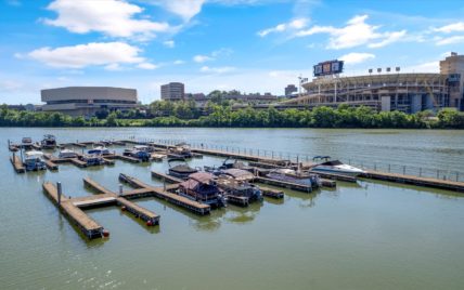 445 W Blount Ave - Photo 39