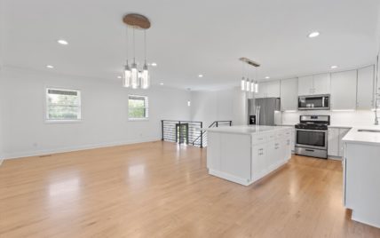 11521 Foxford Dr 2024 - Photo 32