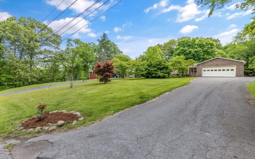 2416 Vincinda Circle, Knoxville, TN 37924 - Photo 3