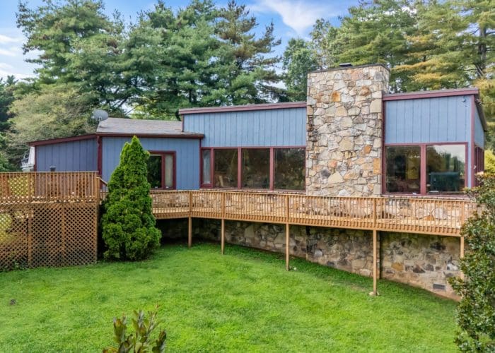 411 Orchard Knob Road, Clinton, TN 37716