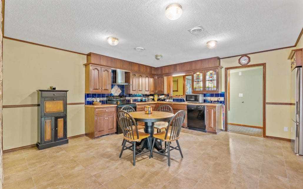411 Orchard Knob Road, Clinton, TN 37716 - Photo 21