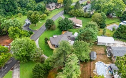 411 Orchard Knob Road, Clinton, TN 37716 - Photo 37