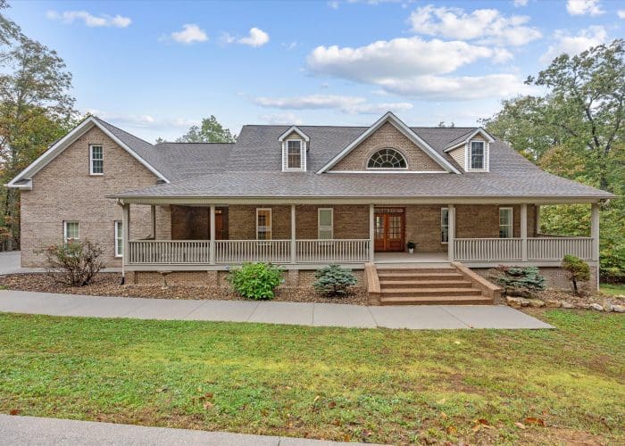 661 Tate Coley Road, Lenoir City, TN 37771