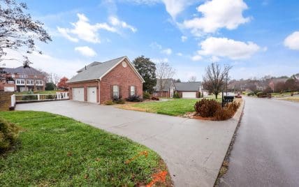 1725 Burnside Drive, Maryville, TN 37801 - Photo 5