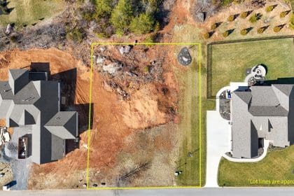 1645 Stone Harbor Blvd, Lenoir City, TN 37772