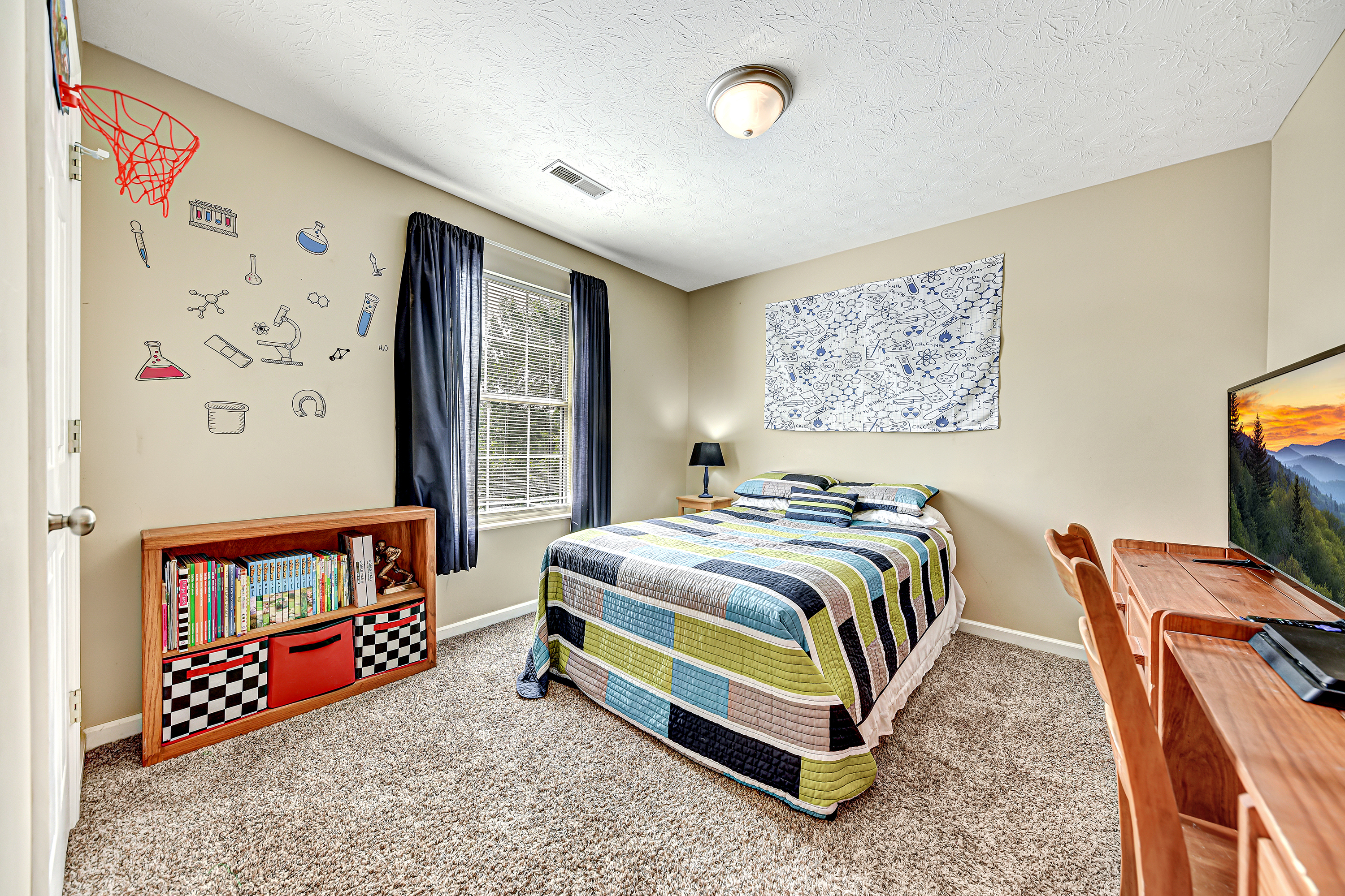 300 Ashworth Tr, Powell, TN 37849 - Photo 21