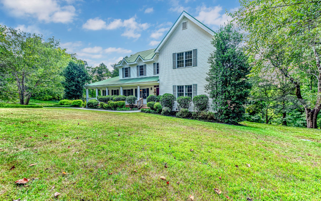 275 Kings Grant Rd, Maryville, TN 37804 - Photo 2